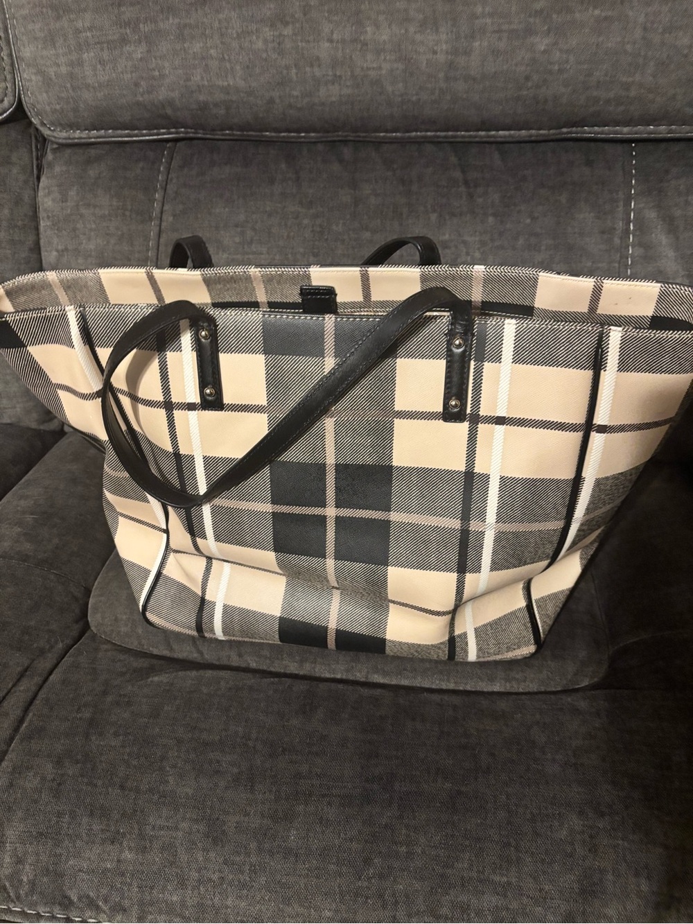 Kate Spade Ellison Avenue Sidney Tote in a black and cream plaid print